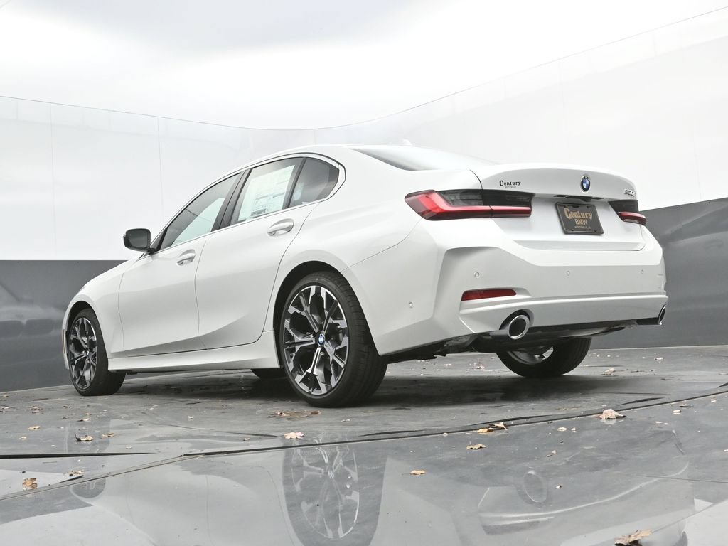 Used 2026 BMW 330i Sedan w/ Premium Package RWD image 35
