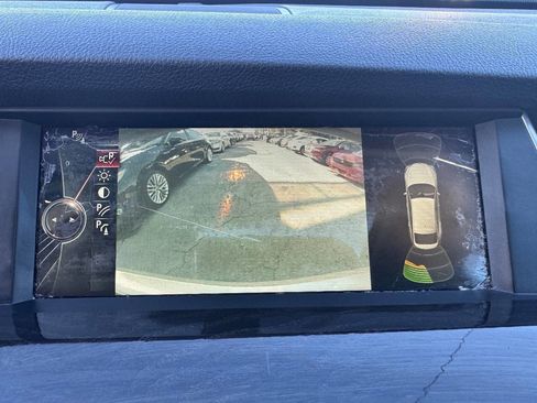 Used 2014 BMW 535i Gran Turismo image 11