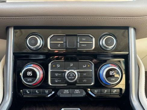 Used 2022 GMC Yukon Denali image 26
