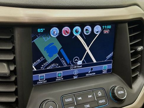 Used 2017 GMC Acadia Denali w/ Technology Package FWD image 15