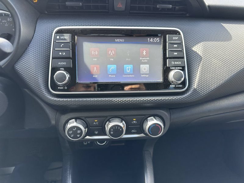 Used 2021 Nissan Kicks S FWD image 22