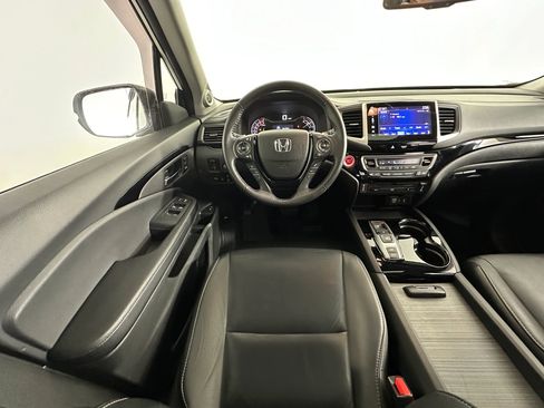 Used 2017 Honda Pilot Touring image 22