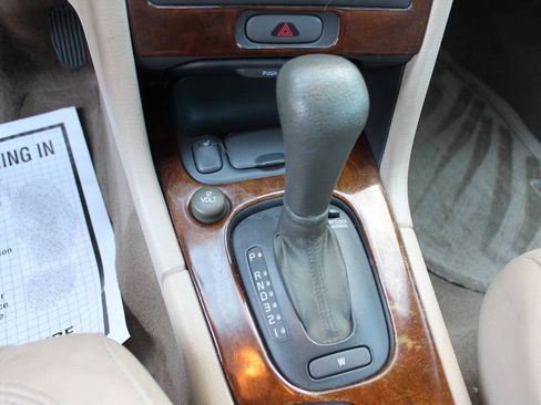 Used 2000 Volvo C70 LT FWD image 30