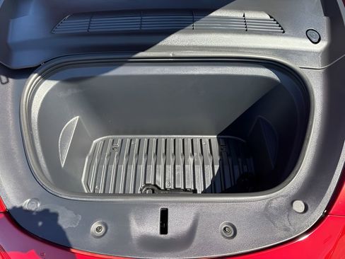 Used 2023 Tesla Model Y Long Range image 35