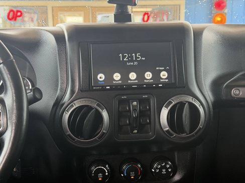 Used 2013 Jeep Wrangler Unlimited Sport AWD/4WD image 17