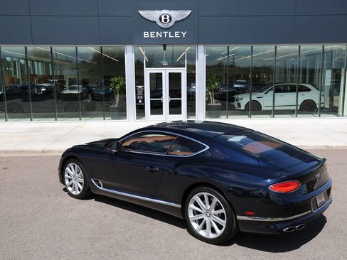 Certified 2020 Bentley Continental GT AWD/4WD image 8