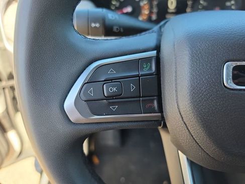 Certified 2024 Jeep Compass Latitude image 31