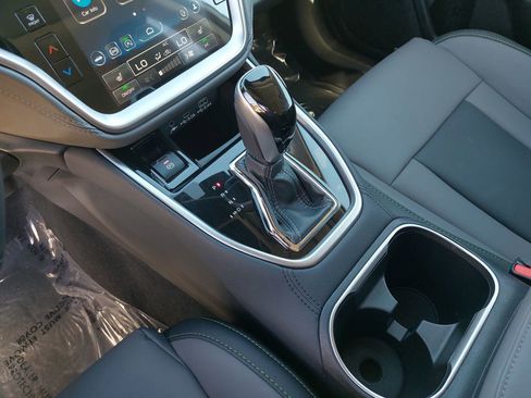 Used 2025 Subaru Outback Onyx Edition image 26