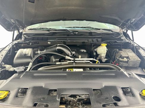 Used 2017 RAM 1500 Express AWD/4WD image 34