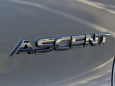 Used 2019 Subaru Ascent Premium AWD/4WD image 32