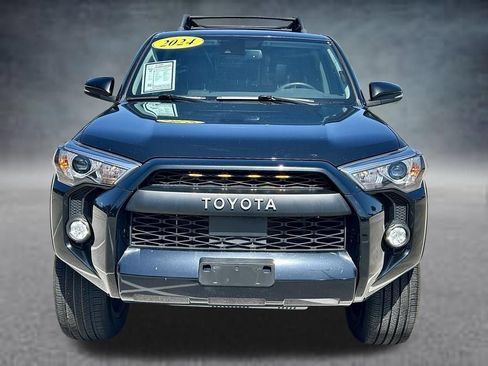 Used 2024 Toyota 4Runner SR5 Premium w/ Moonroof Package AWD/4WD image 2