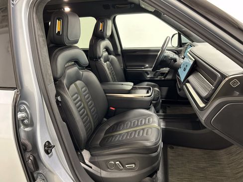 Used 2024 Rivian R1T Adventure AWD/4WD image 23