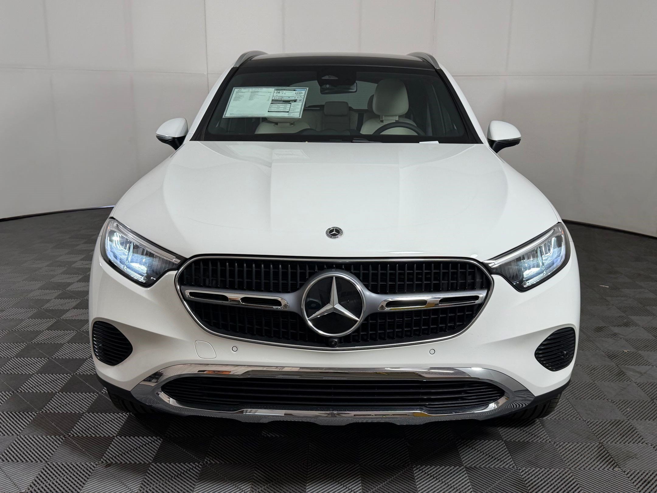 Used 2026 Mercedes-Benz GLC 300 4MATIC image 6