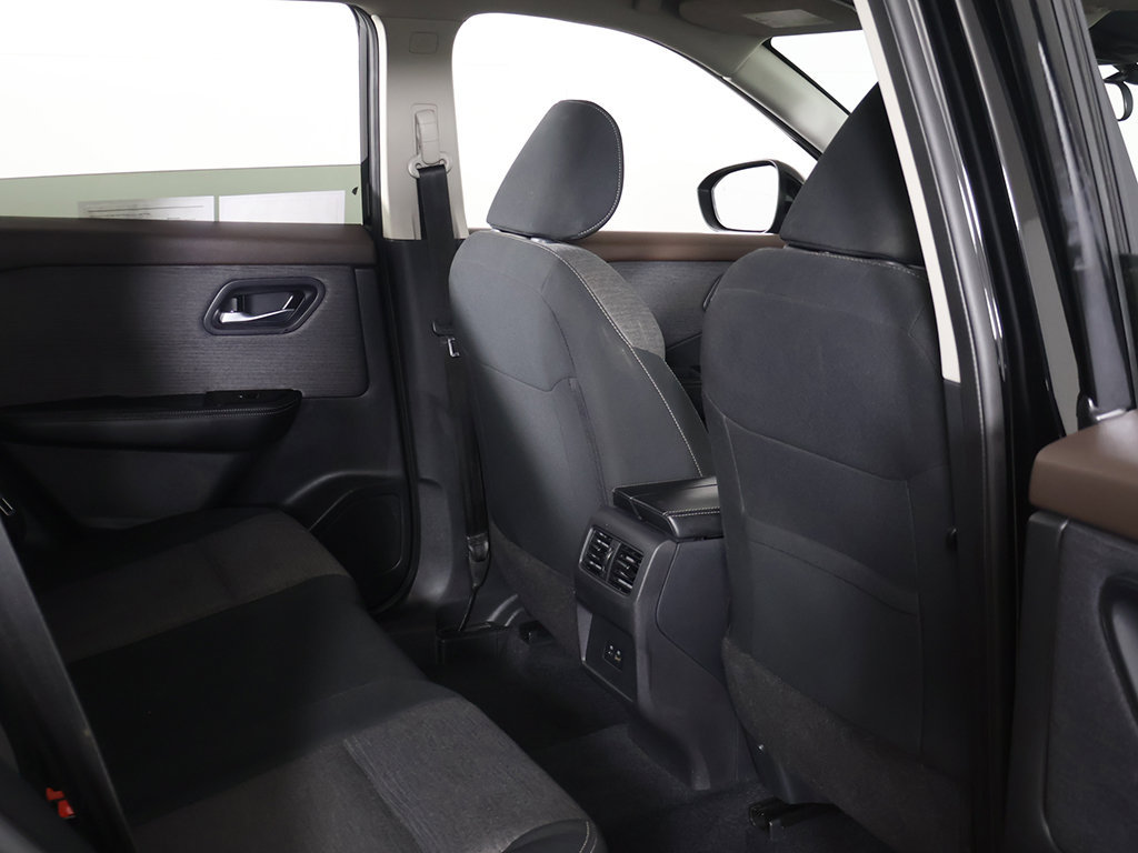 Used 2023 Nissan Rogue SV AWD/4WD image 25