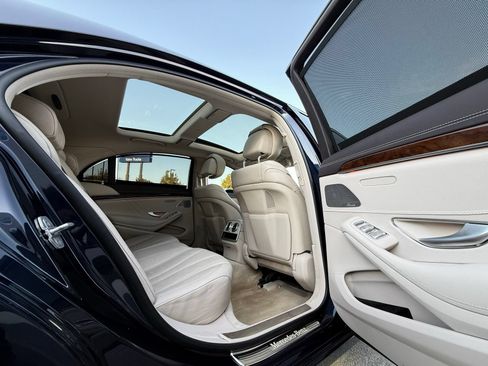 Used 2017 Mercedes-Benz S 550 4MATIC Sedan image 35