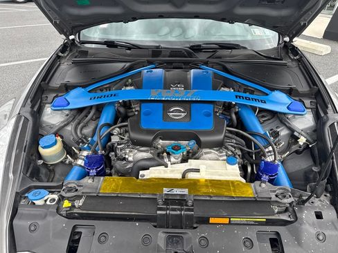 Used 2009 Nissan 370Z Touring w/ Sport Pkg RWD image 15