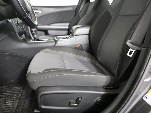 Used 2022 Dodge Charger SXT image 10