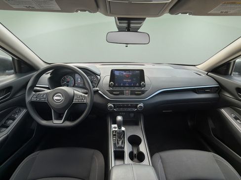 Certified 2025 Nissan Altima 2.5 S FWD image 7