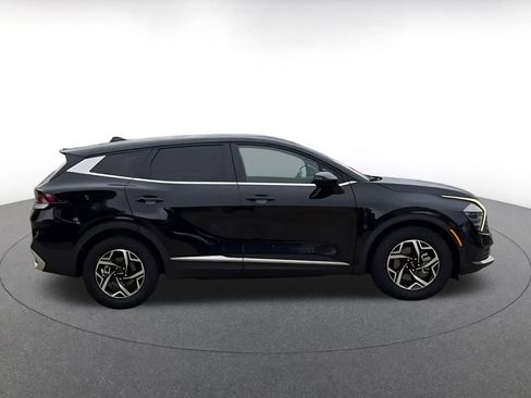 Used 2025 Kia Sportage LX FWD image 16