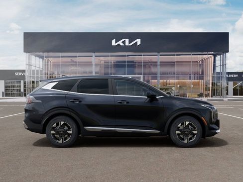 New 2026 Kia Sportage LX FWD image 7