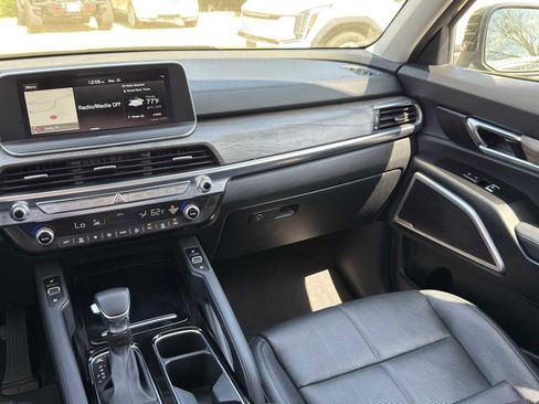 Used 2020 Kia Telluride EX image 25