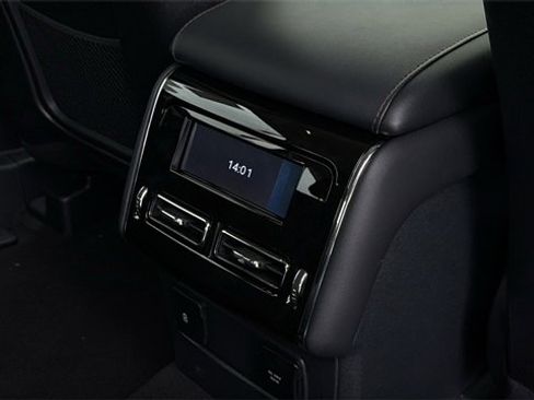 New 2026 Lincoln Aviator Premiere image 10