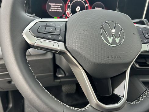 New 2026 Volkswagen Tiguan SE image 20