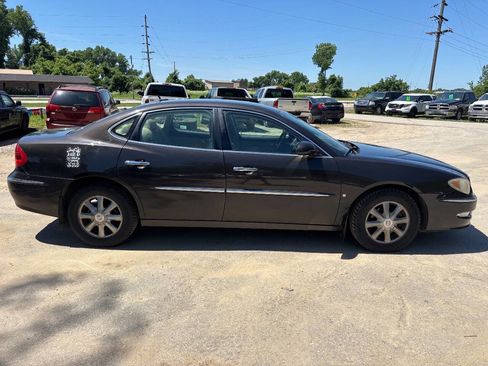 Used 2008 Buick LaCrosse CXL w/ Driver Confidence Package FWD image 3