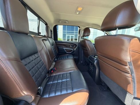 Used 2016 Nissan Titan Platinum Reserve AWD/4WD image 20
