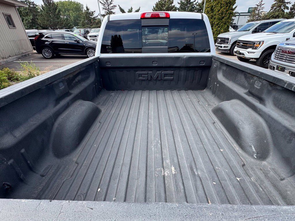 Used 2019 GMC Sierra 2500 SLT w/ All Terrain HD Package AWD/4WD image 16