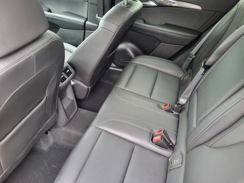 Used 2024 Buick Envision Preferred AWD/4WD image 23