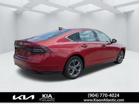 Used 2024 Honda Accord EX image 3