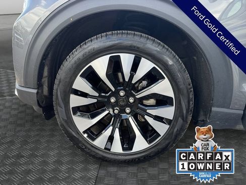 Certified 2025 Ford Explorer Platinum w/ LUX Leather Package AWD/4WD image 19