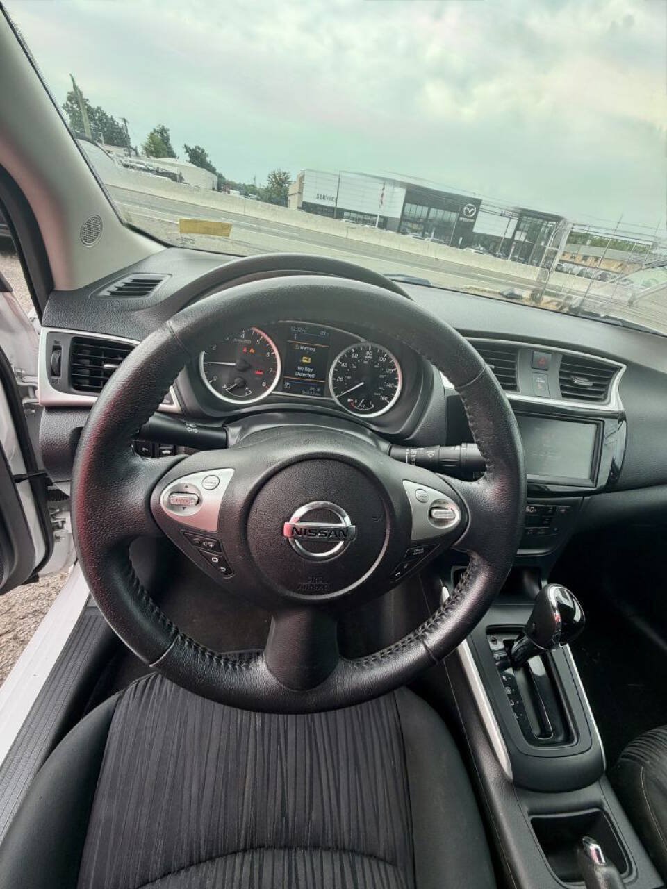 Used 2019 Nissan Sentra SV FWD image 17