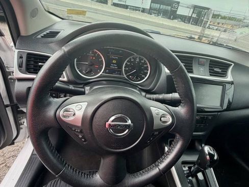 Used 2019 Nissan Sentra SV FWD image 17