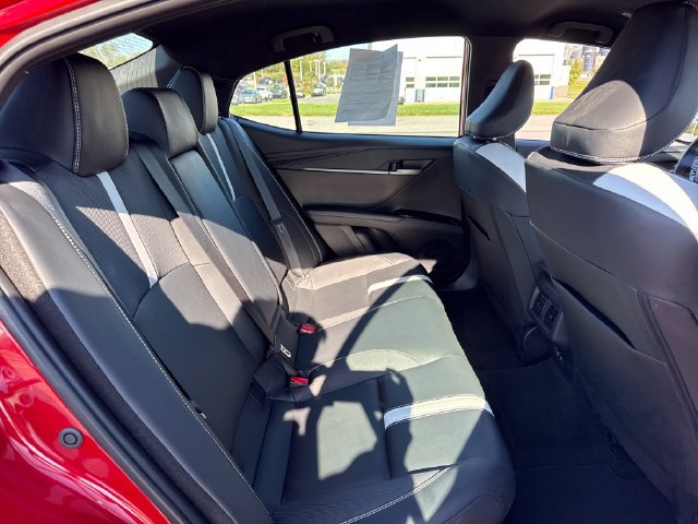Certified 2025 Toyota Camry SE FWD image 14