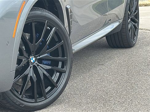 New 2026 BMW X5 xDrive40i w/ M Sport Package image 3