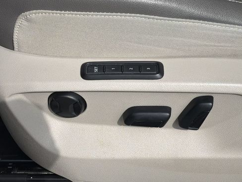 Certified 2023 Volkswagen Atlas SEL Premium AWD/4WD image 11