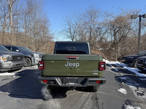 Used 2021 Jeep Gladiator Overland w/ Popular Equipment Package image 5