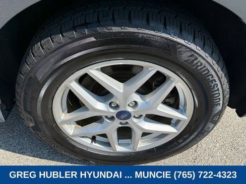 Used 2021 Ford Edge SE AWD/4WD image 9