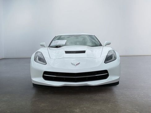 Used 2018 Chevrolet Corvette Stingray Coupe w/ 1LT RWD image 8