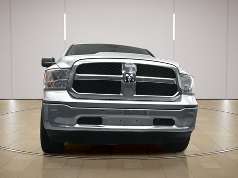 Used 2024 RAM 1500 Classic SLT AWD/4WD image 21