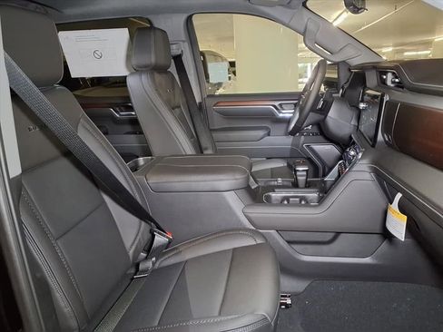 New 2026 GMC Sierra 1500 Denali w/ Technology Package image 6
