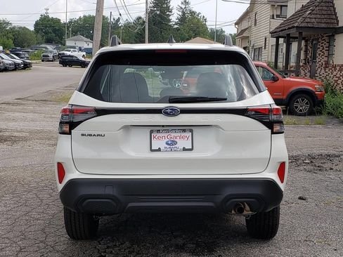 New 2026 Subaru Forester AWD/4WD image 4