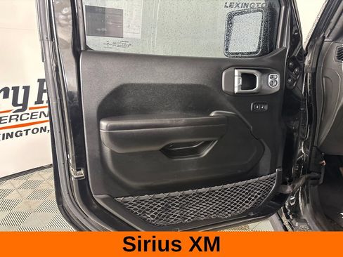 Used 2021 Jeep Gladiator Sport AWD/4WD image 10