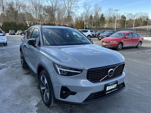 New 2026 Volvo XC40 B5 Plus w/ Protection Package Premier image 2