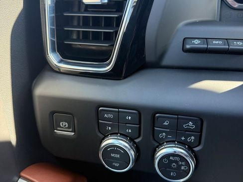 Used 2024 GMC Sierra 1500 Denali Ultimate image 40