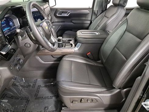 Used 2022 Chevrolet Silverado 1500 LTZ image 19