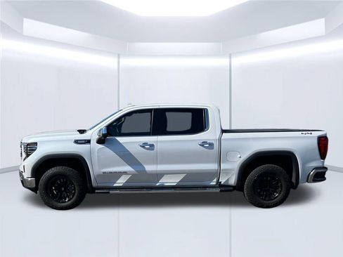 Used 2024 GMC Sierra 1500 SLT w/ SLT Premium Plus Package AWD/4WD image 2