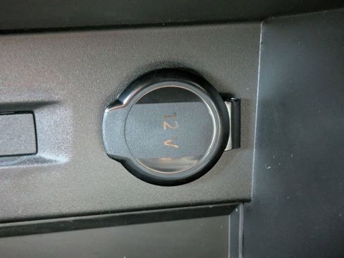 New 2026 Volkswagen Taos SEL AWD/4WD image 32